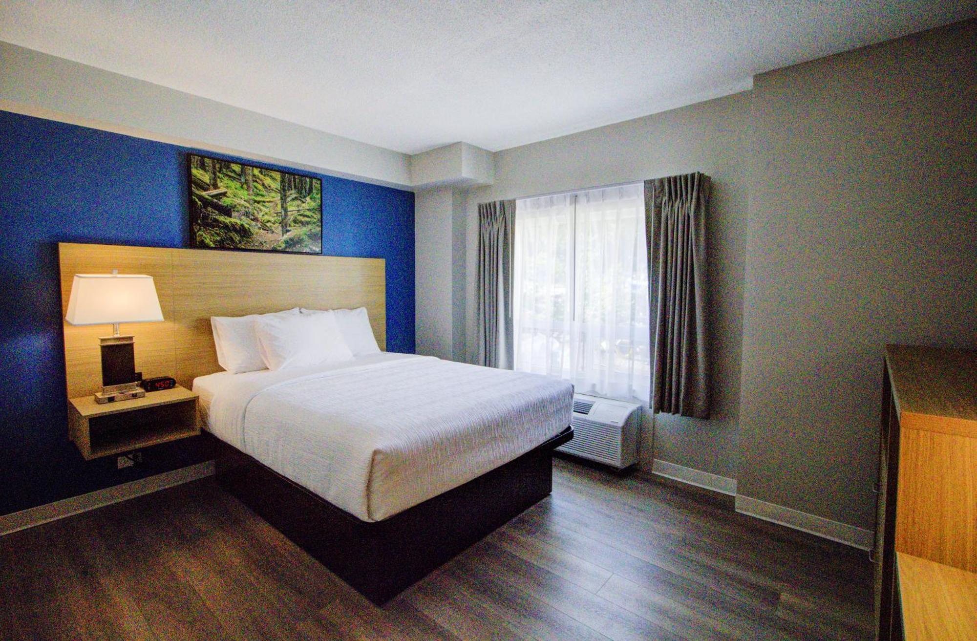 Baymont By Wyndham Gold River Ngoại thất bức ảnh