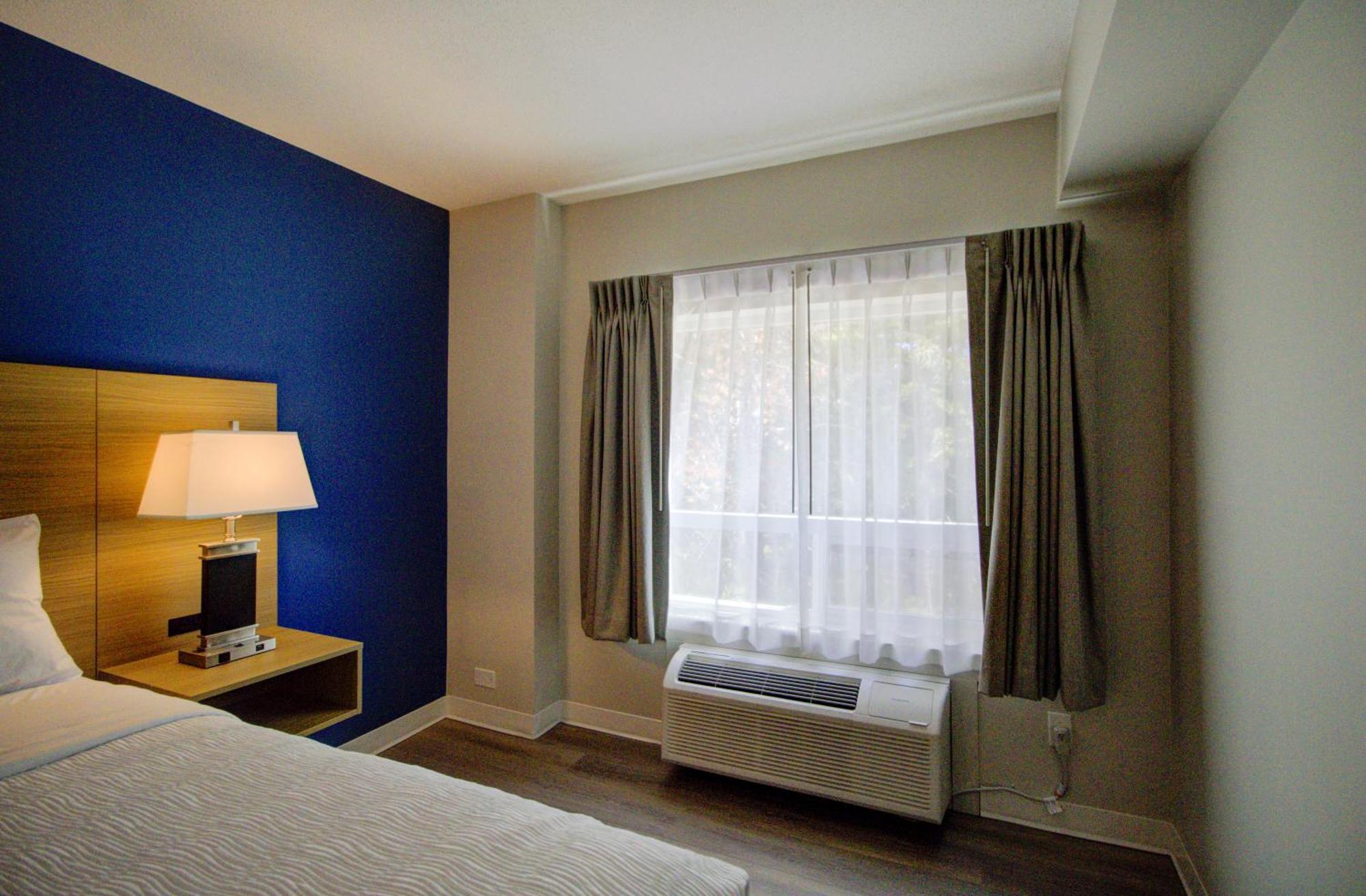 Baymont By Wyndham Gold River Ngoại thất bức ảnh