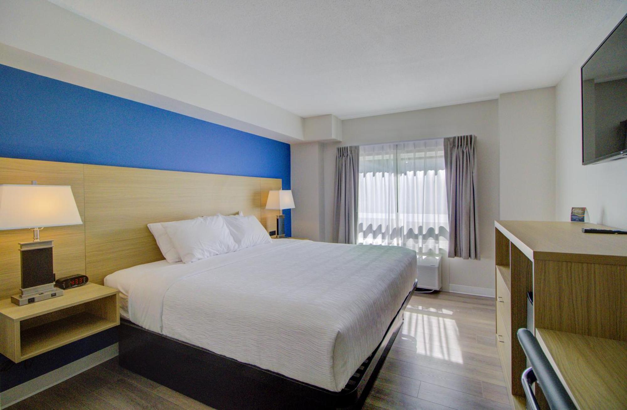 Baymont By Wyndham Gold River Ngoại thất bức ảnh
